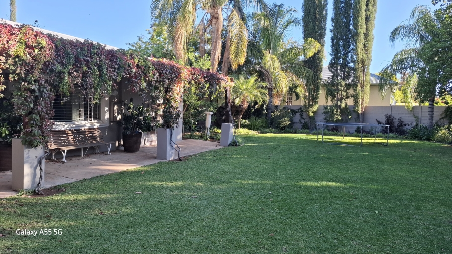 4 Bedroom Property for Sale in Middelpos Northern Cape